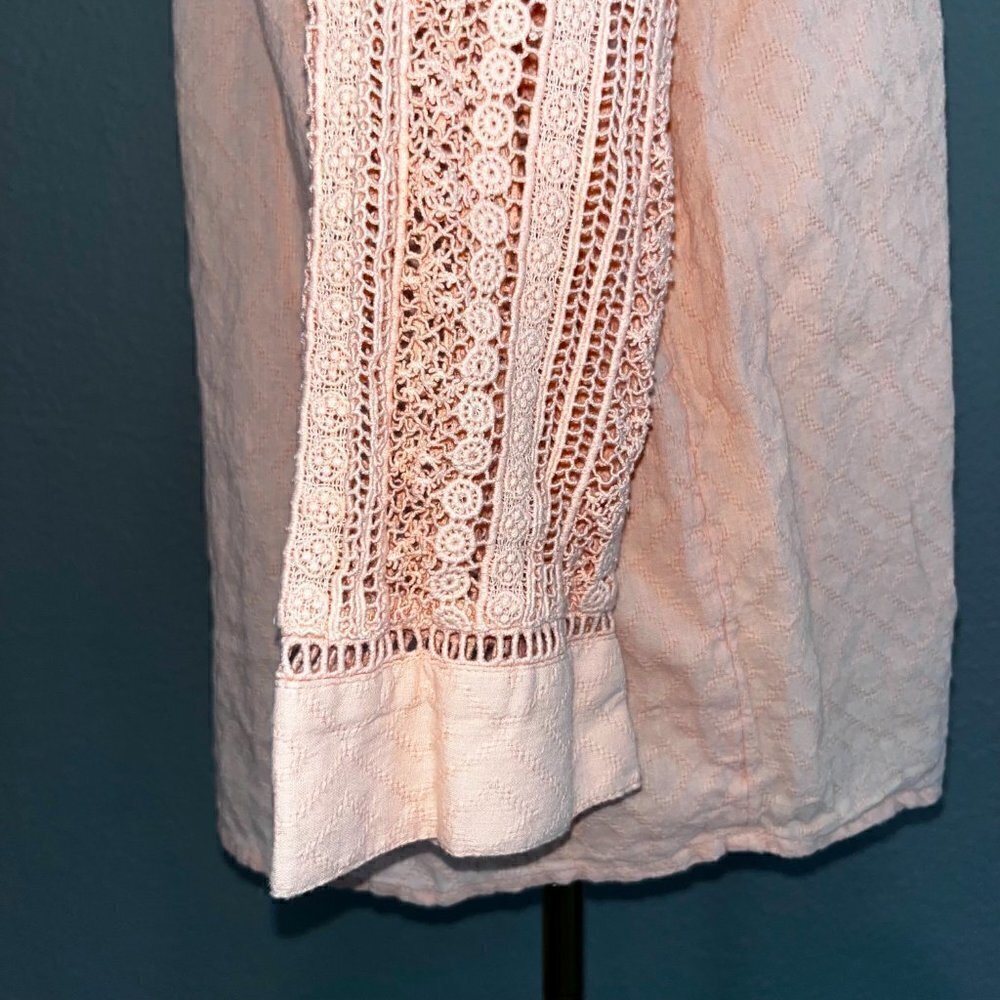 SOFT SURROUNDINGS Lahela Crochet Lace Trimmed Blouse Top - Peach Bisque - EUC -M - Picture 8 of 10